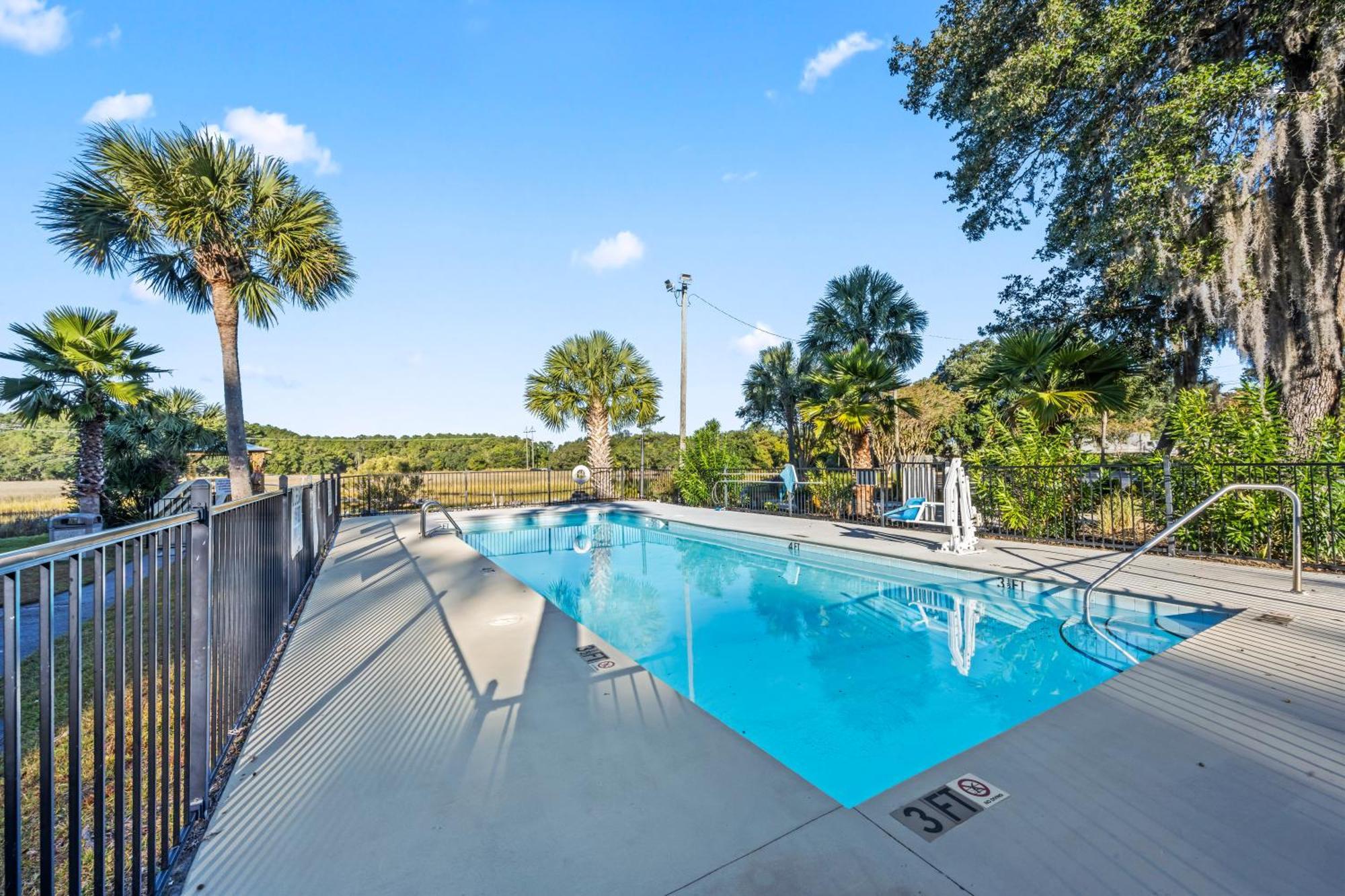 Charleston Creekside Inn Exterior photo