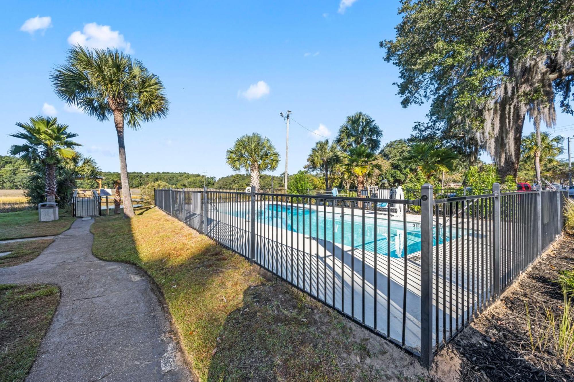 Charleston Creekside Inn Exterior photo