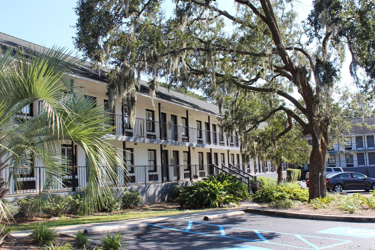 Charleston Creekside Inn Exterior photo